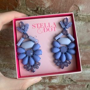 S&D Heck Yes Statement Earrings in LAVENDER